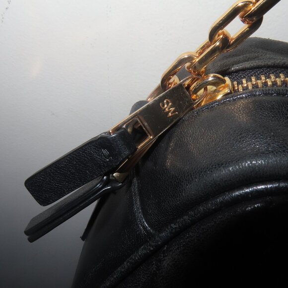 Used Stuart Weitzman The Reana Quilted Leather Crossbody With Dust Bag - Picture 9 of 13
